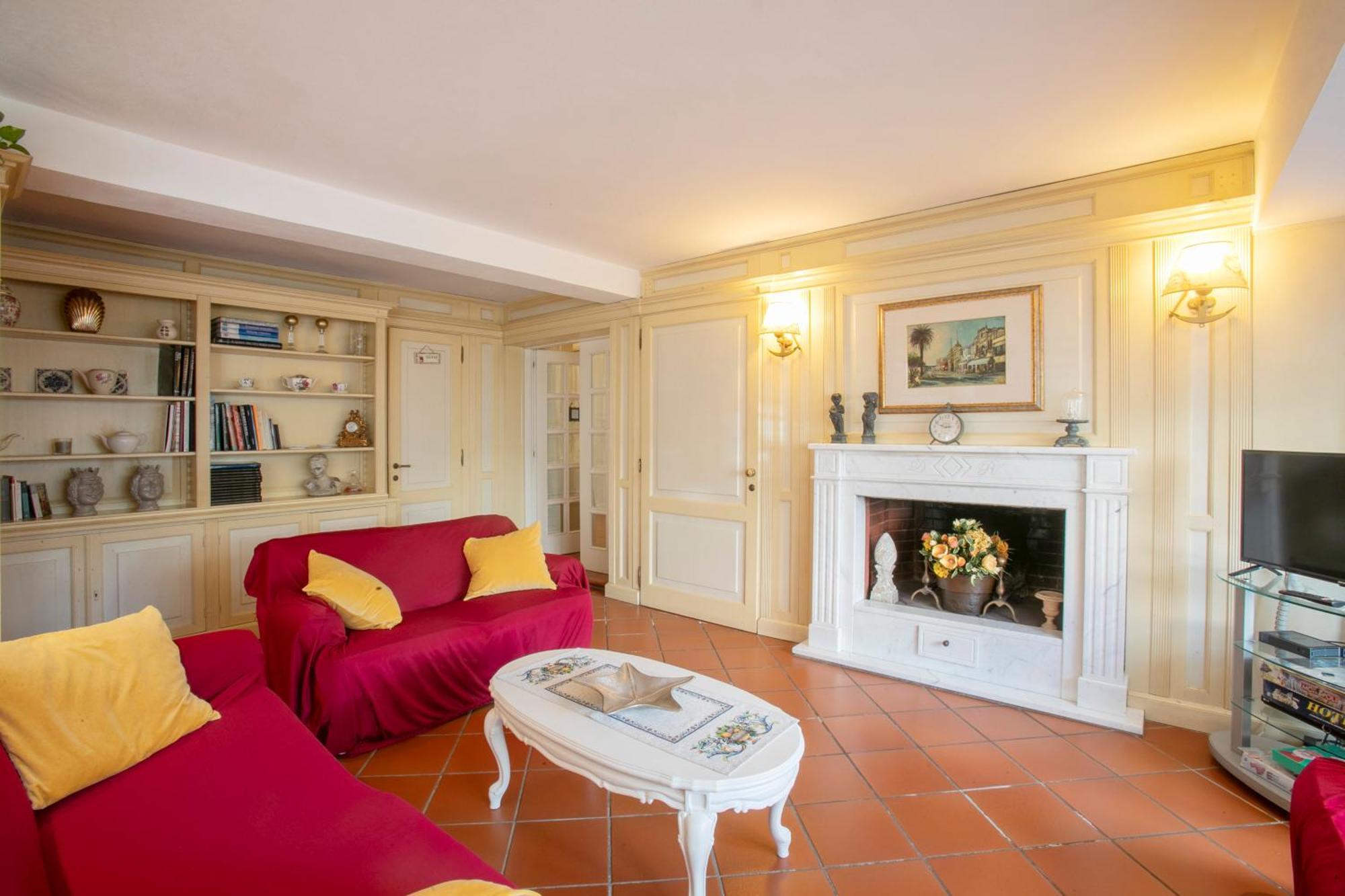 Maison Renee Виареджо Екстериор снимка