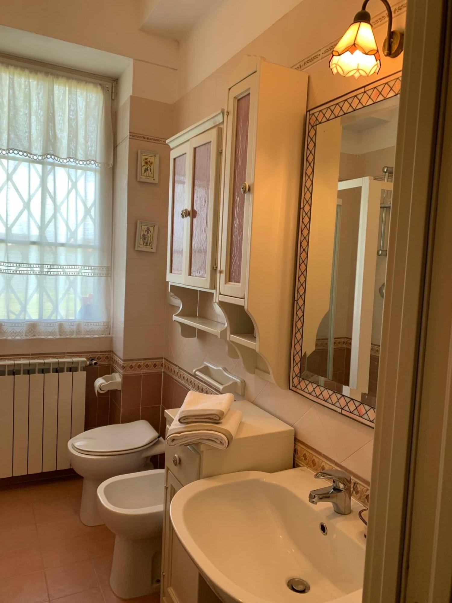 Maison Renee Виареджо Екстериор снимка